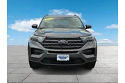 $29997 : Ford Explorer 2023 AWD XLT 4 thumbnail