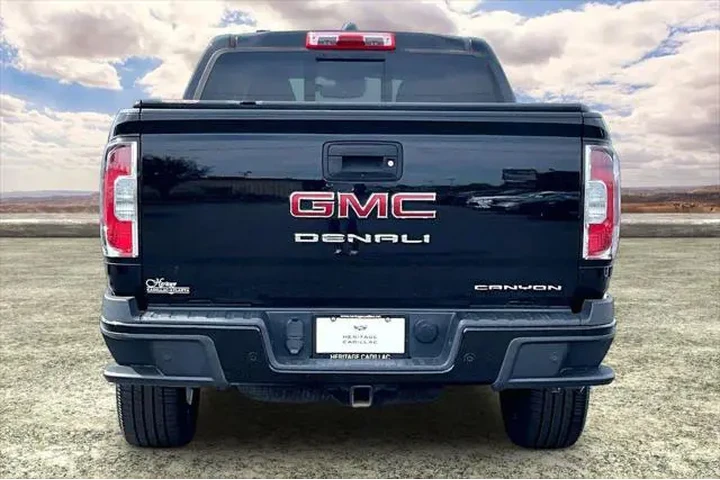 $30991 : GMC Canyon 2021 4x4 Denali 4 image 6