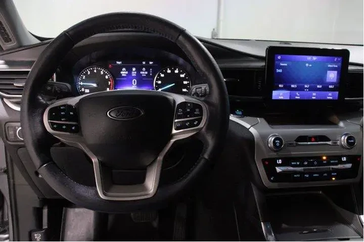 $26682 : Ford Explorer 2021 AWD XLT 4 image 10