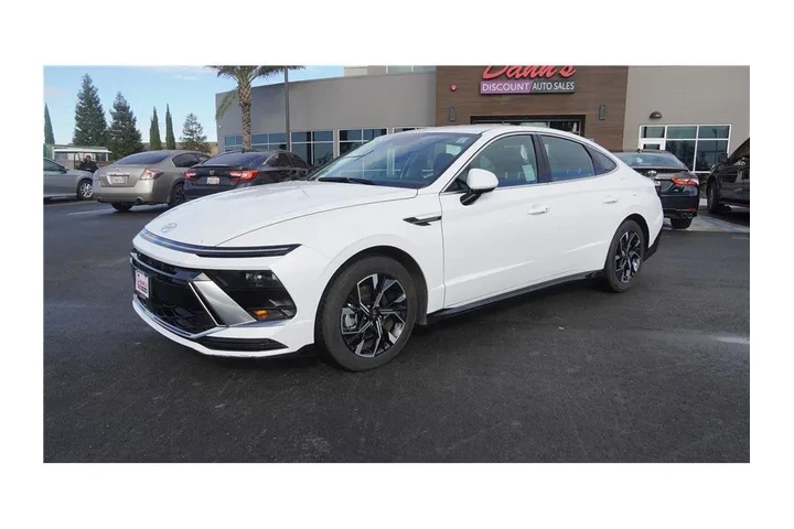 $23600 : 2025 Sonata SEL image 2