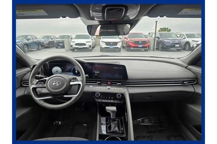 $22995 : Hyundai ELANTRA 2023 SEL 4dr image 6