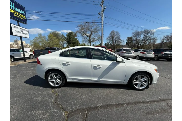 $12999 : 2015 S60 PLATINUM image 4