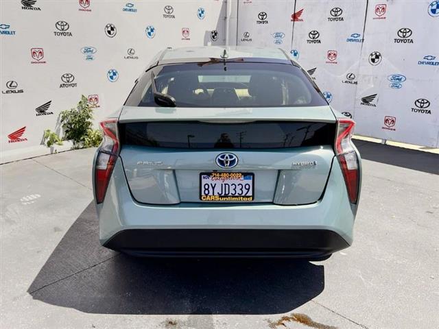 $17995 : Used 2017 Prius Four Touring image 4