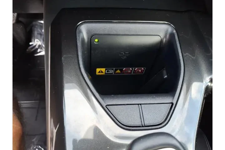 $32988 : Toyota Crown 2024 AWD XLE 4d image 10