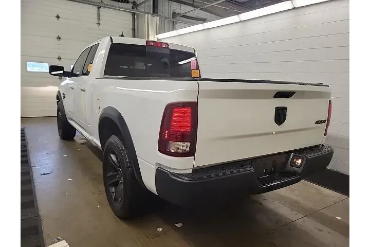 $27192 : Ram 1500 Classic 2022 4x4 SL image 2