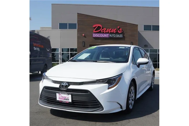 $20984 : 2023 Corolla LE image 1