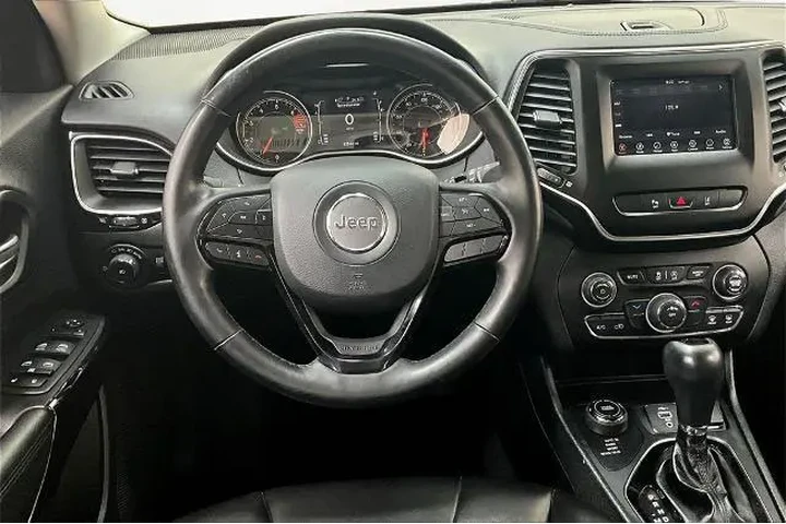 $19000 : Jeep Cherokee 2021 4x4 Latit image 5