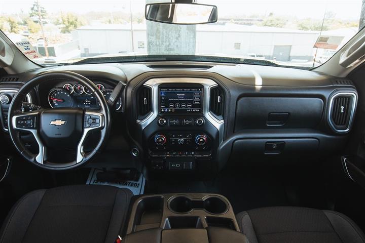 $32799 : 2019 Silverado 1500 LT image 8