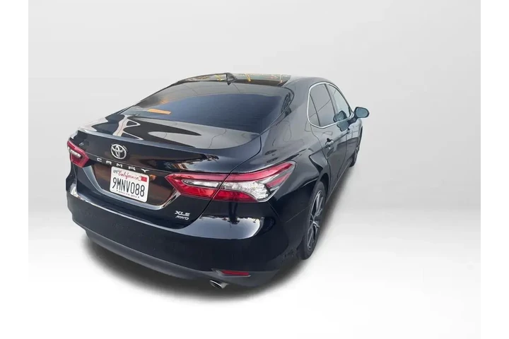 $28150 : Toyota Camry 2023 AWD XLE 4d image 10