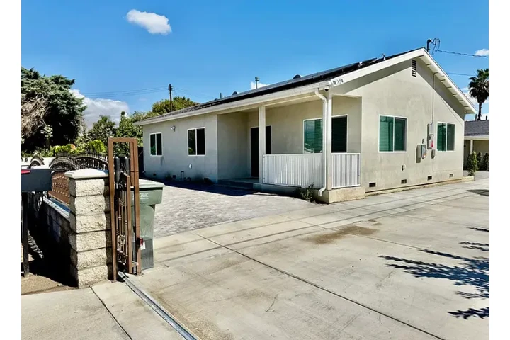 $1820 : READY NOW in ✅ El Monte CA✅ image 1