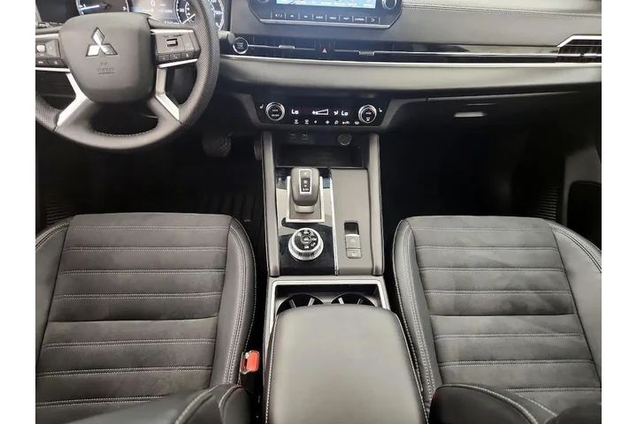 $26998 : Mitsubishi Outlander 2023 AW image 9