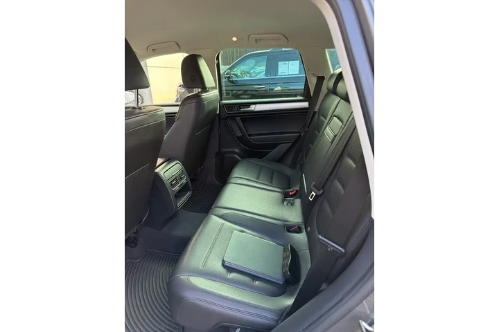 $12513 : Volkswagen Touareg 2016 AWD image 9