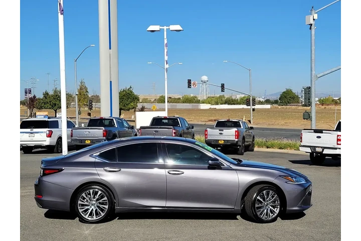$31750 : Lexus ES 350 2020 4dr Sedan image 3