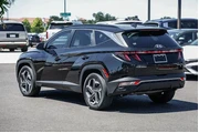 $27222 : Hyundai TUCSON Hybrid 2023 A thumbnail