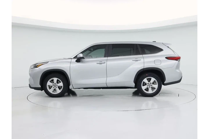 $31998 : Toyota Highlander 2023 Plati image 3