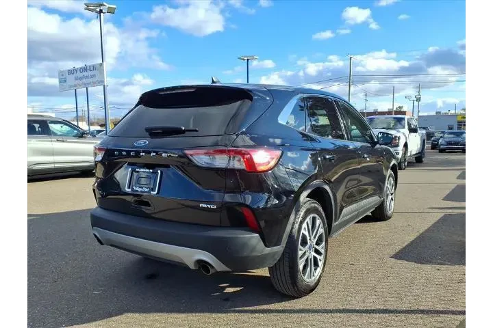 $21580 : Ford Escape 2022 AWD SEL 4dr image 6