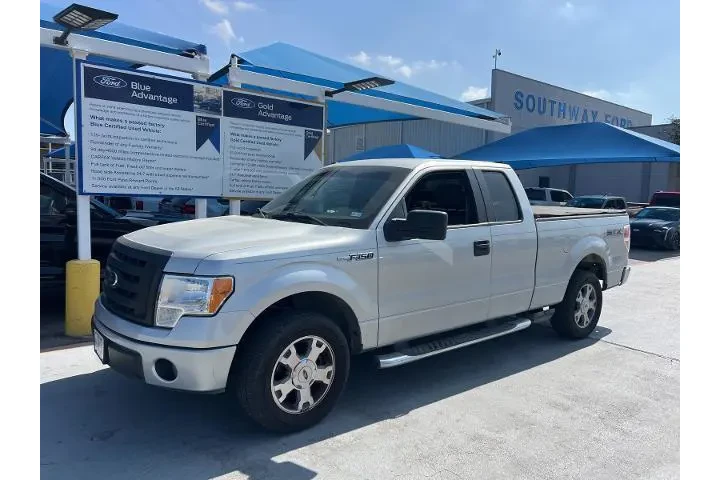 $10999 : Ford F-150 2009 4x2 XL 4dr S image 2