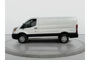 $28743 : Ford Transit 2022 250 3dr SW thumbnail