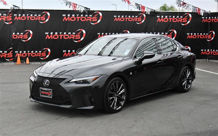 $42657 : IS IS 350 F SPORT image 3