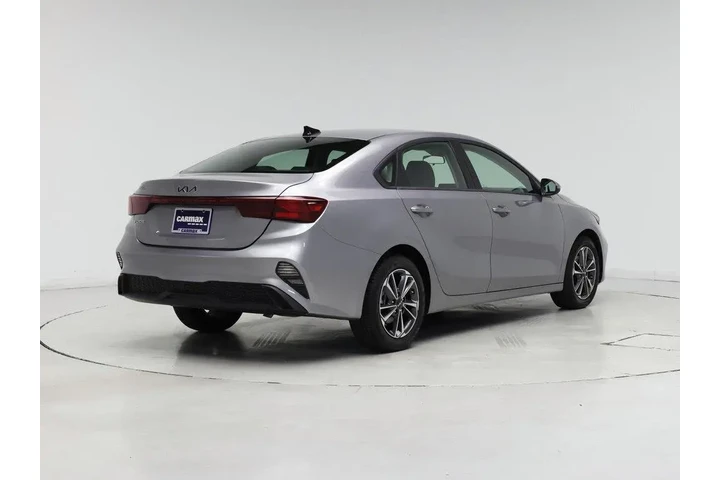 $19998 : Kia Forte 2024 LXS 4dr Sedan image 8