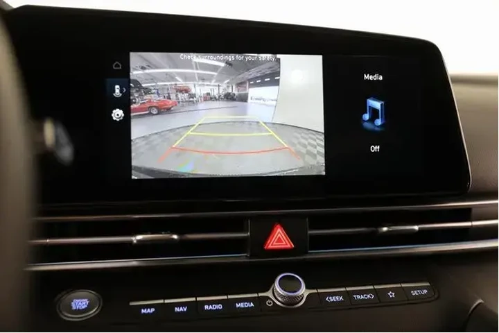 $21995 : Hyundai ELANTRA 2025 SEL Con image 9