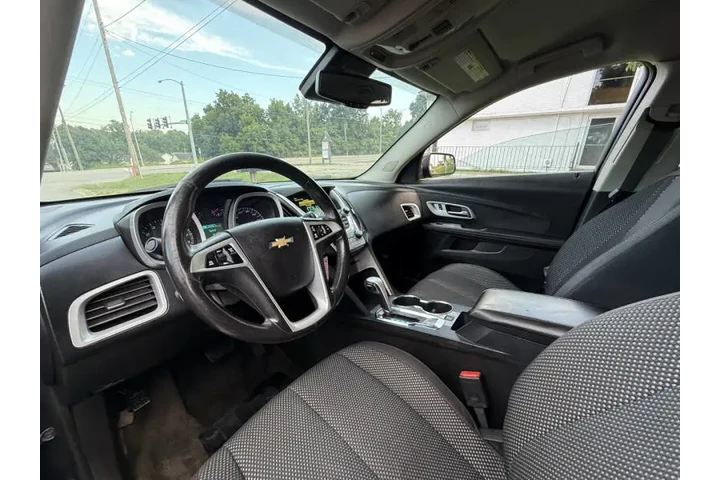 $4400 : 2013 Equinox LT image 6
