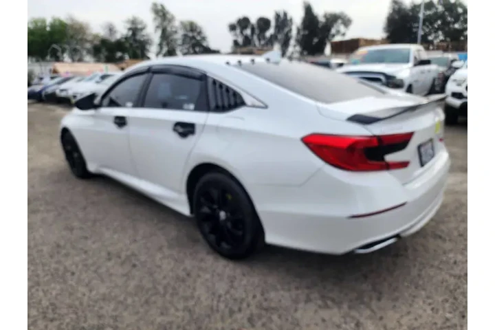 $19599 : 2019 Accord LX image 7