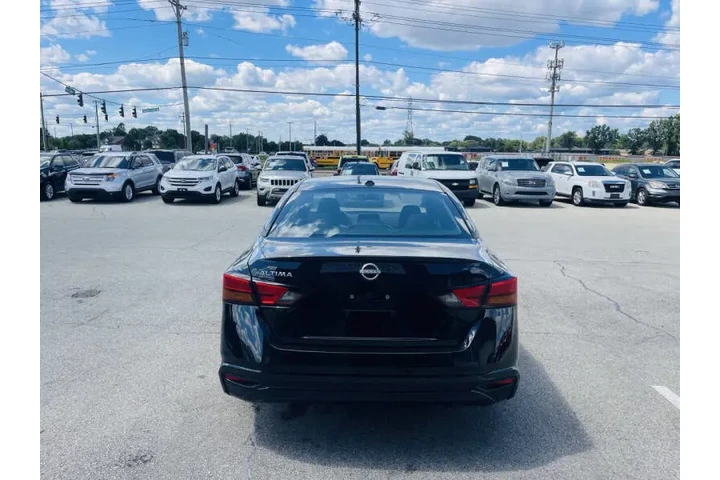 $19999 : 2025 Altima 2.5 SV image 6