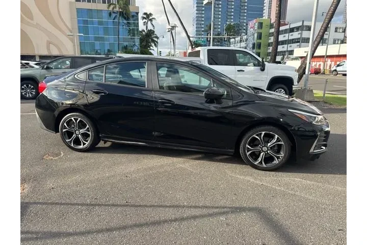 $12793 : Chevrolet Cruze 2019 LT 4dr image 4