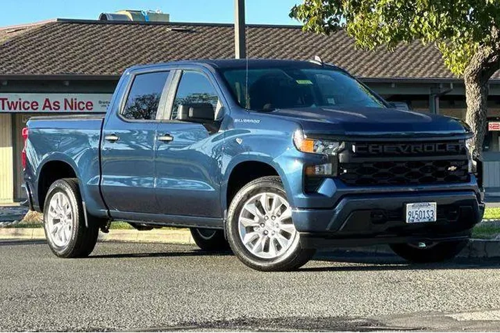 $30587 : Chevrolet Silverado 1500 202 image 2