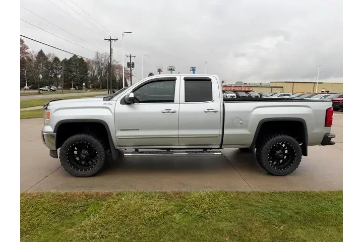 $11700 : GMC Sierra 1500 2014 4x4 SLT image 2