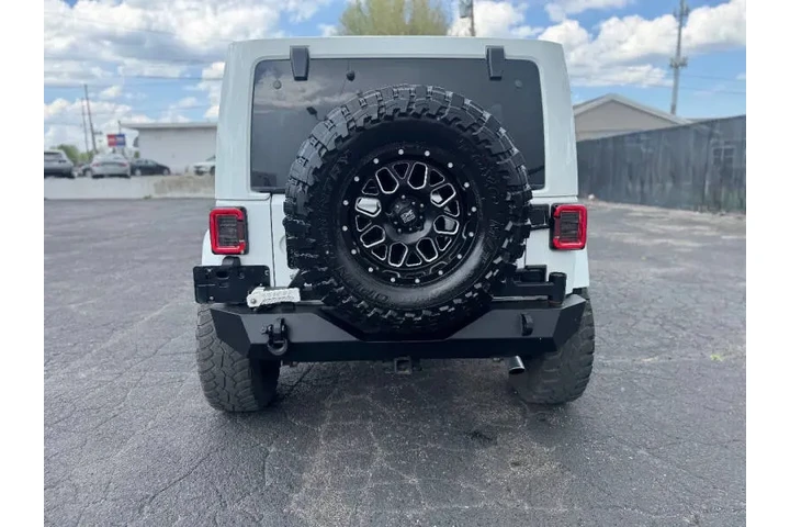 $16499 : 2013 Wrangler Unlimited Sahara image 7