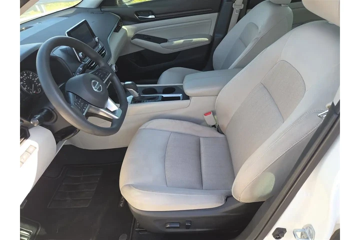 $15995 : 2019 Altima 2.5 S image 10