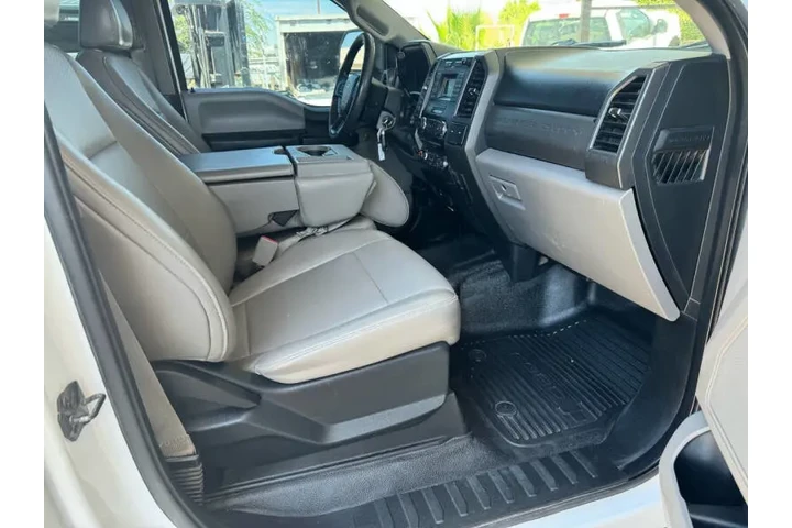 $34995 : 2018 F-250 Super Duty XLT image 4