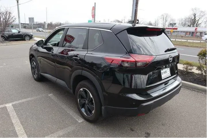 $24055 : Nissan Rogue 2025 AWD SV 4dr image 8