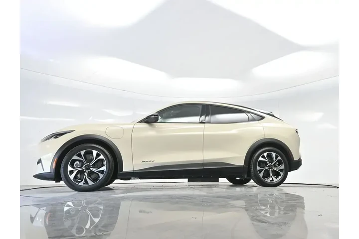 $28438 : Ford Mustang Mach-E 2025 Sel image 7