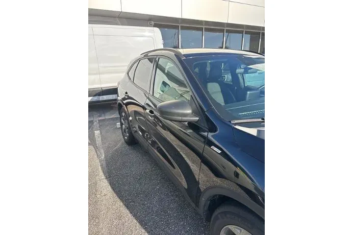 $23724 : Ford Escape 2025 ST-Line 4dr image 9