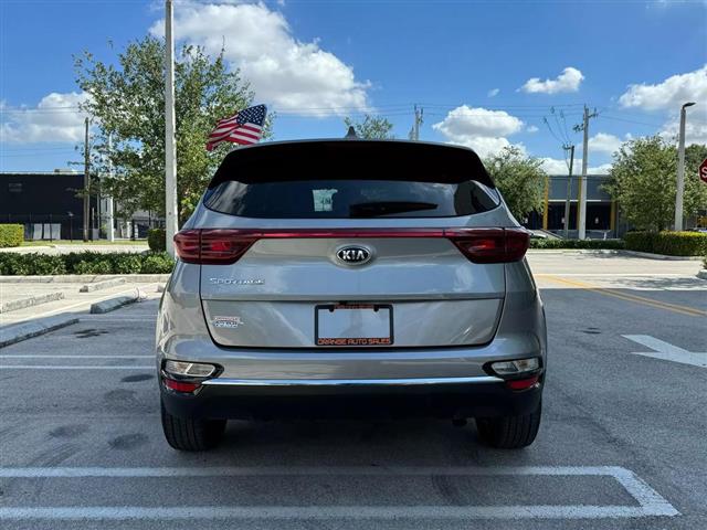 $2490 : 🚗2021 KIA SPORTAGE LX🚗 image 5