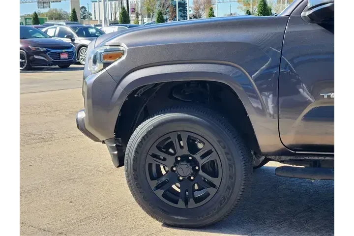 $21495 : Toyota Tacoma 2016 4x2 SR5 V image 8