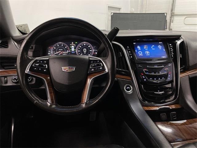 $18999 : Pre-Owned 2015 Escalade ESV L image 5