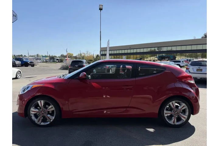 $9850 : 2016 Veloster image 3