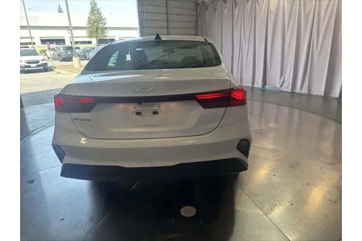 $17777 : Kia Forte 2024 LXS 4dr Sedan image 6