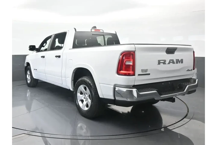 $37333 : Ram 1500 2025 4x4 Big Horn 4 image 4