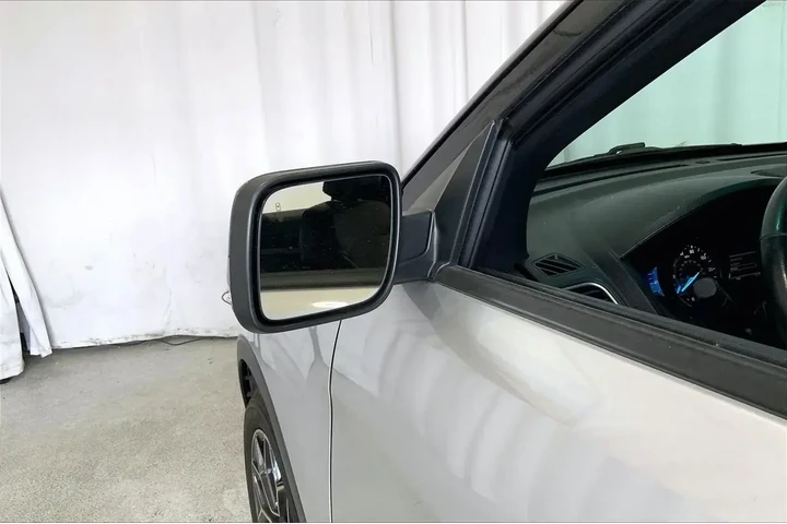 $17991 : Ford Explorer 2017 XLT 4dr S image 9