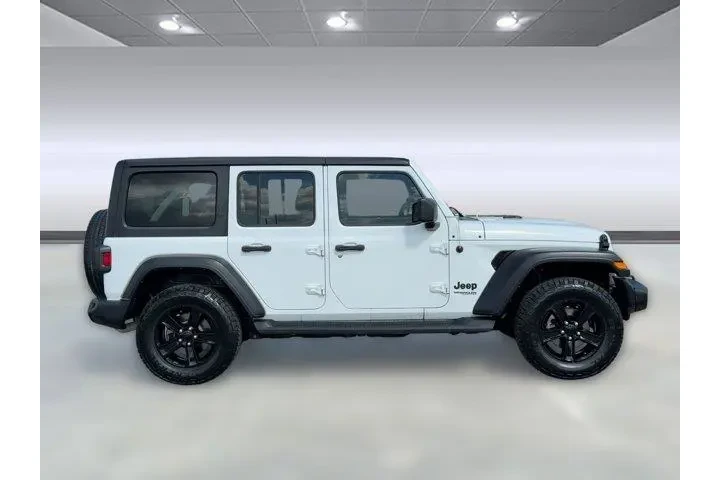 $26898 : Jeep Wrangler Unlimited 2022 image 8