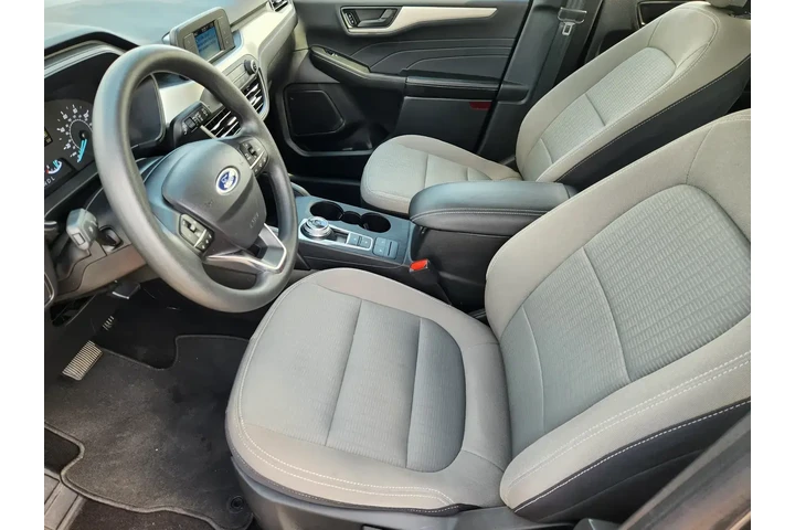 Ford Escape 2022 S 4dr SUV image 9