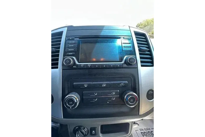 $8995 : Nissan Frontier 2016 4x4 SL image 10