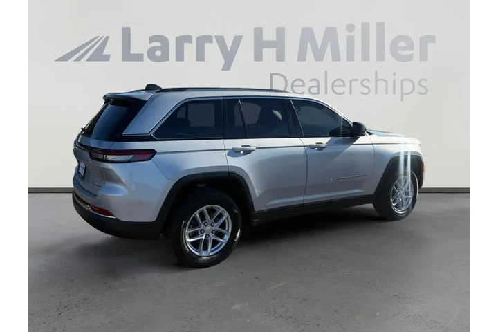 $24961 : Jeep Grand Cherokee 2023 4x2 image 5