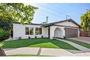 3 bedroom house in Lynwood