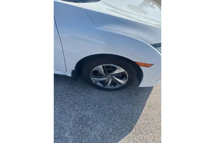$18307 : Honda Civic 2019 LX 4dr Seda image 4